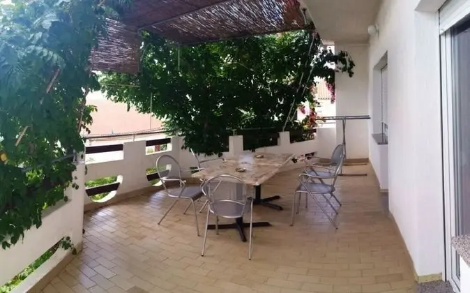 Kati - 150 m From Center - A3