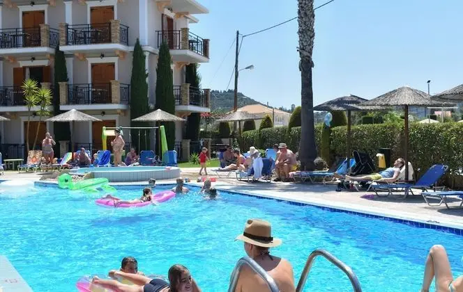 Katsaros Deluxe Apartments - Havuz