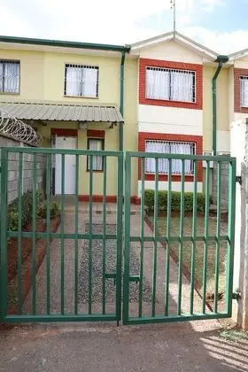 Kattaa's Quiet & Cozy Home near JKIA - Dış Mekan