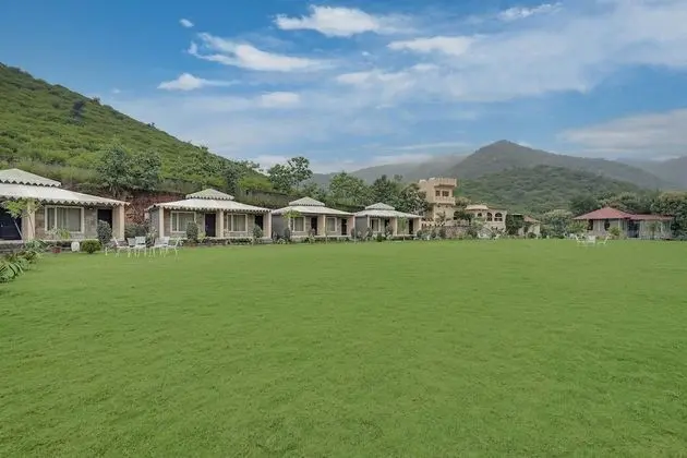Kavish Holiday Hill Resort