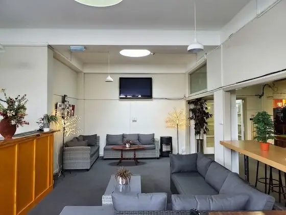 Kawerau Hotel - 1