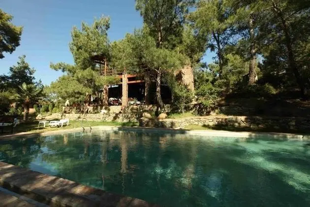 Kayserkaya Cottages & Camping