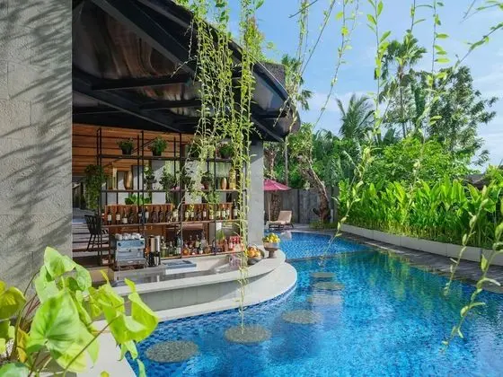 Kayumas Seminyak Resort