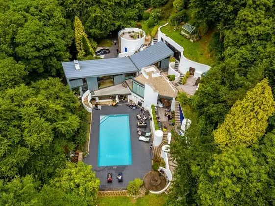 Kaywana Hall Luxury Bed & Breakfast