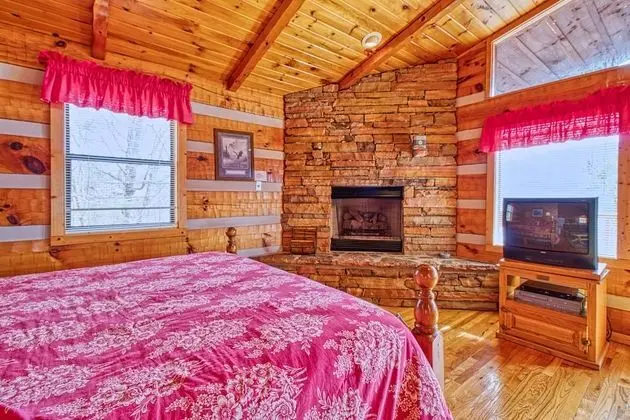 Kear's Mountain Magic by Jackson Mountain Homes - Oda