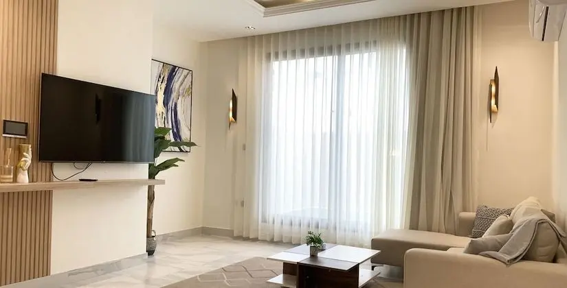 Kease D12 Al Qirwan Apartment - Oda Düzeni