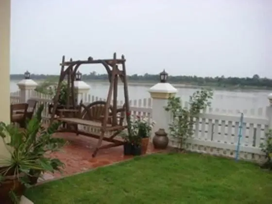 Keerawan House Rim Khong - Dış Mekan