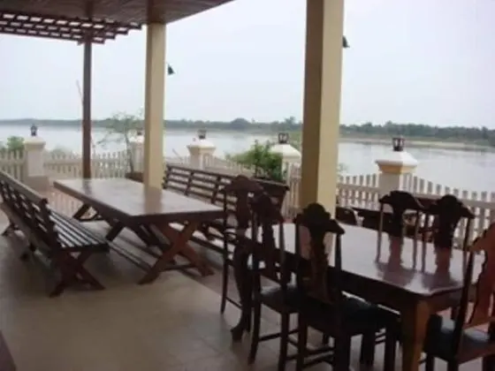 Keerawan House Rim Khong - Yerinde Yemek
