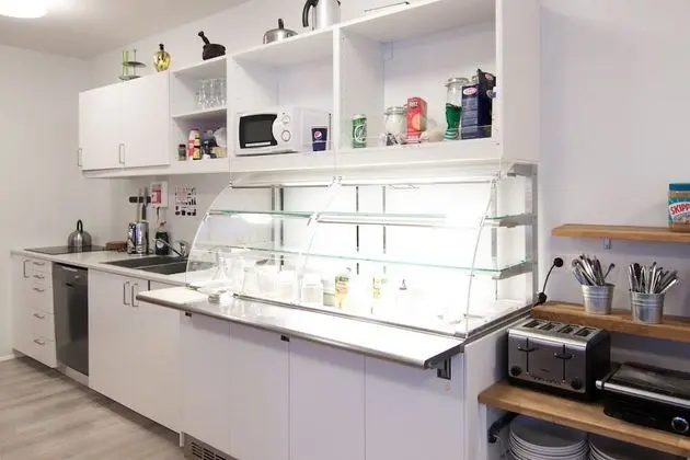 Kef Guesthouse by Keflavík airport - Yerinde Yemek