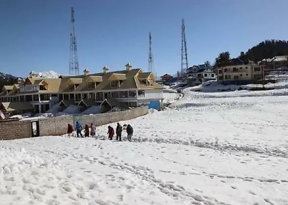Hotel Kehkashan