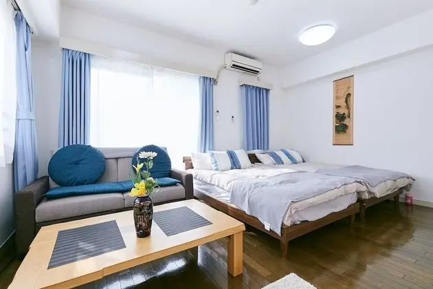 Keikyu Kamata ColorBee Hostel
