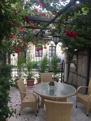 Kekik Alaçatı Otel Mayko