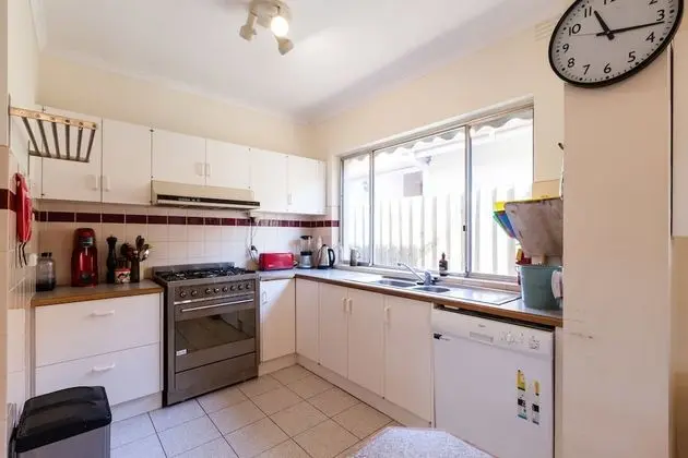 KELLY, 3BDR Northcote House - Mutfak