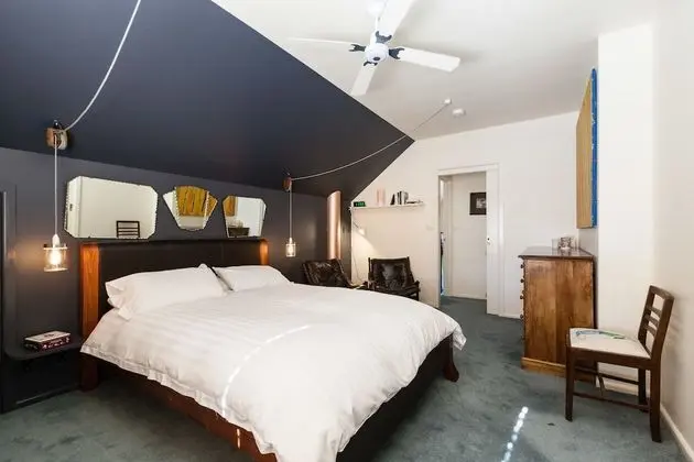KELLY, 3BDR Northcote House - Oda