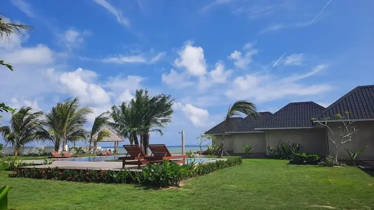 The Kelong Trikora Resort - Havuz