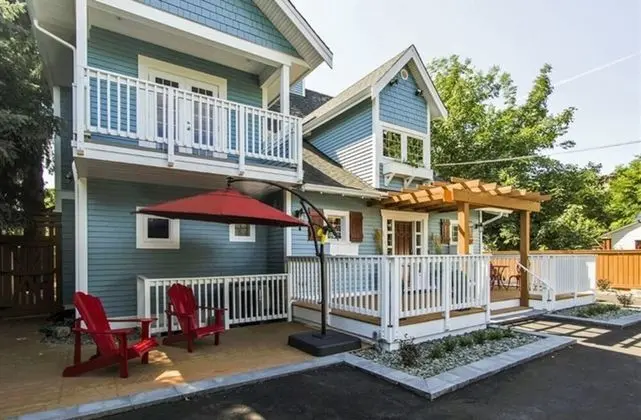 Kelowna Bed and Breakfast - Dış Mekan