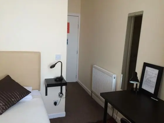 The Kelvin Hotel - Oda