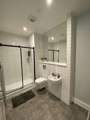 Kempston Suites Liverpool Apartment 3 - Banyo Tipleri