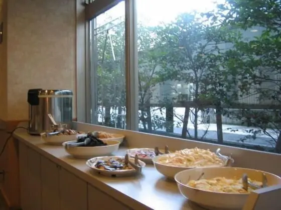 Kenchomae Hotel Abis Matsuyama - Yerinde Yemek