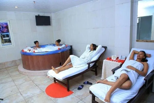 Kenenisa.. Oasis International Hotel - Spa