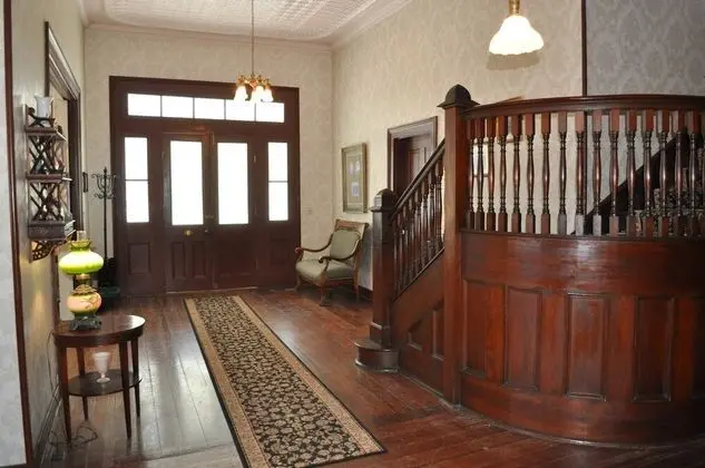 Kennedy Manor B&B - Lobi