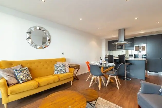 Kenny Apartment  Austin David Apartments