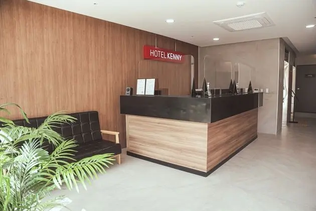 Hotel Kenny Mosulpo - Lobi
