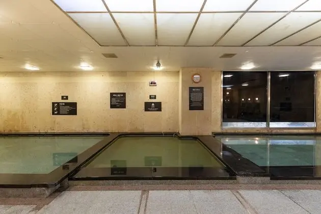 Kensington Resort Seogwipo - Havuz