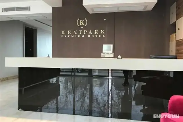 Kentpark Premium Hotel - Lobi