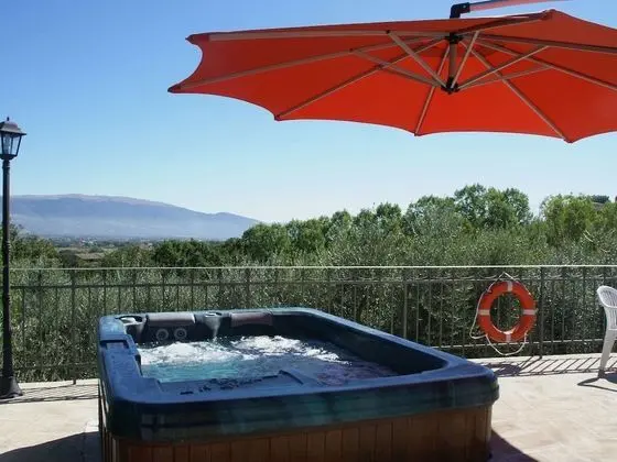 Kept Apartment With Communal Pool, Hydromassage and Beautiful Views - Havuz