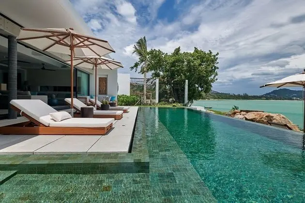 Kerem Luxury Beachfront Villas