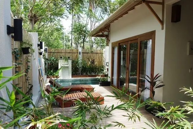 KeRensia Private Pool Villas
