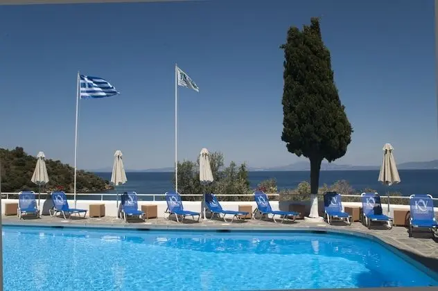 Kerveli Village Hotel - Havuz