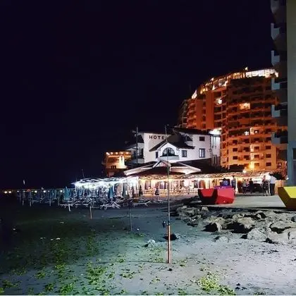 Hotel Keshtjella - Dış Mekan