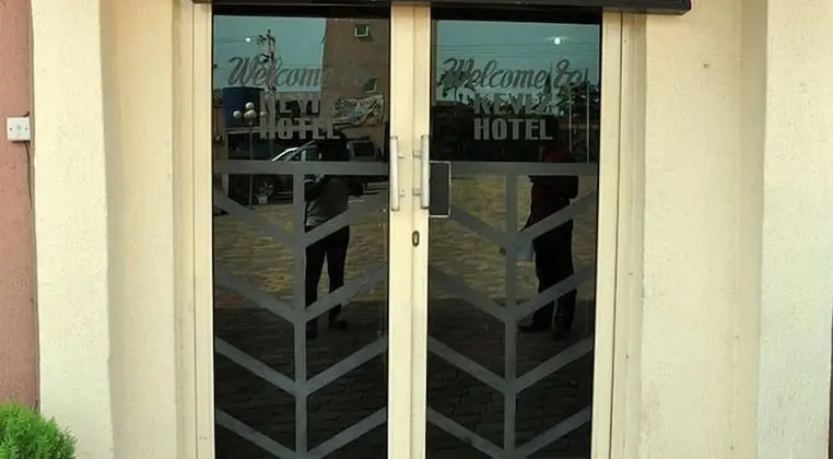 Keviz Hotel