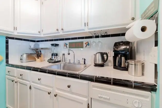Key West Cottage Vacation Rental, Beach, Shops & Restaurants! - Dış Mekan