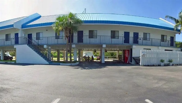 Key West Inn Key Largo