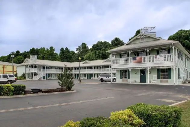 Key West Inn Lafayette
