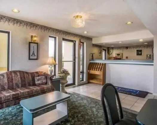 Key West Inn - Montgomery South - Lobi