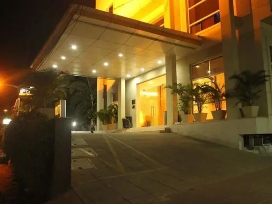 Keys Select by Lemon Tree Hotels, Katti-Ma, Chennai - Dış Mekan