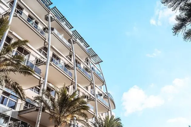 Kfar Maccabiah Hotel and Suites - Dış Mekan