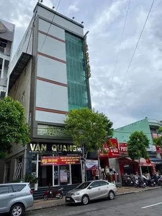 Khach San Van Quang