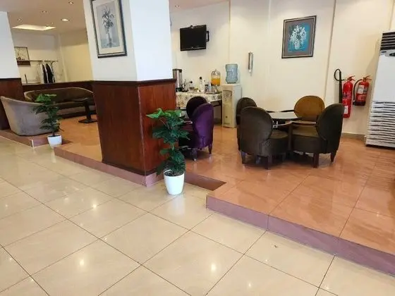 Khalifa Tower Hotel Apartments - Lobi