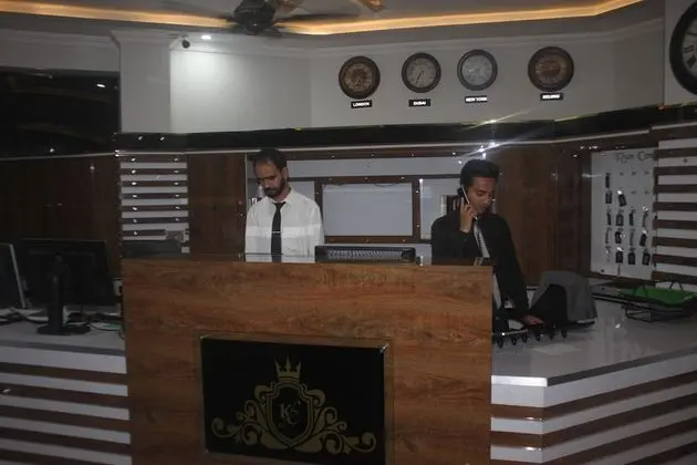 Khan Continental Hotel & Restaurant - Lobi