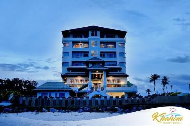 Khanom Golden Beach Hotel - Plaj