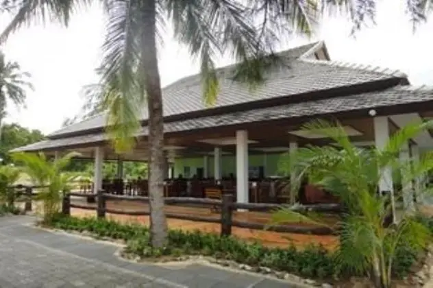 Khanom Sunrise Beach Hotel - Dış Mekan