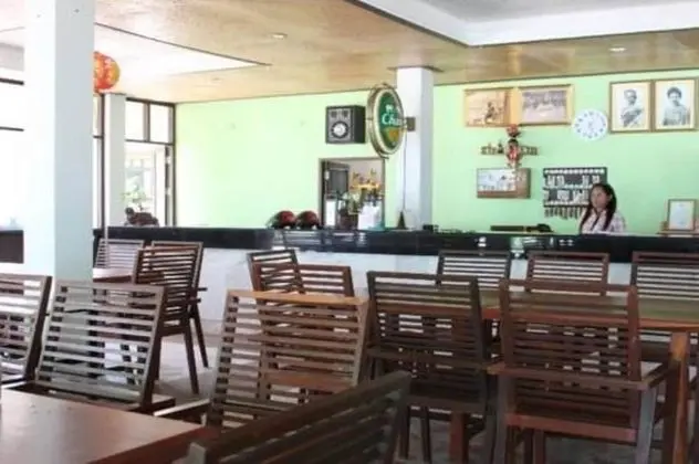 Khanom Sunrise Beach Hotel - Yerinde Yemek