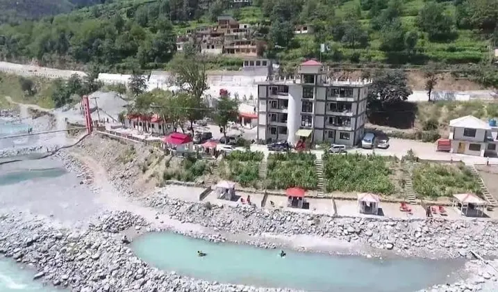 Khans Royal Cottage Bahrain Swat