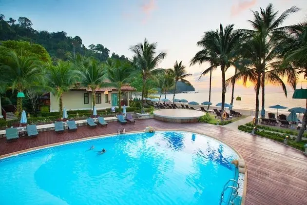 Khaolak Bay Front Resort - Havuz