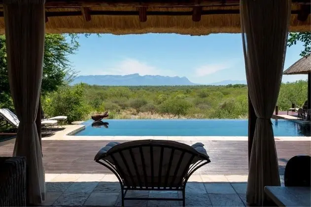 Khaya Ndlovu Safari Manor